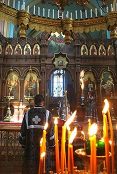 http://hram-troicy.prihod.ru/users/67/1167/editor_files/image/liturgii_220.jpg