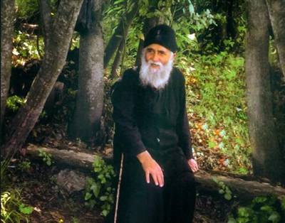 http://pravlife.org/sites/default/files/styles/article_575/public/field/image/agios_paisios.jpg?itok=jhi1tFcx